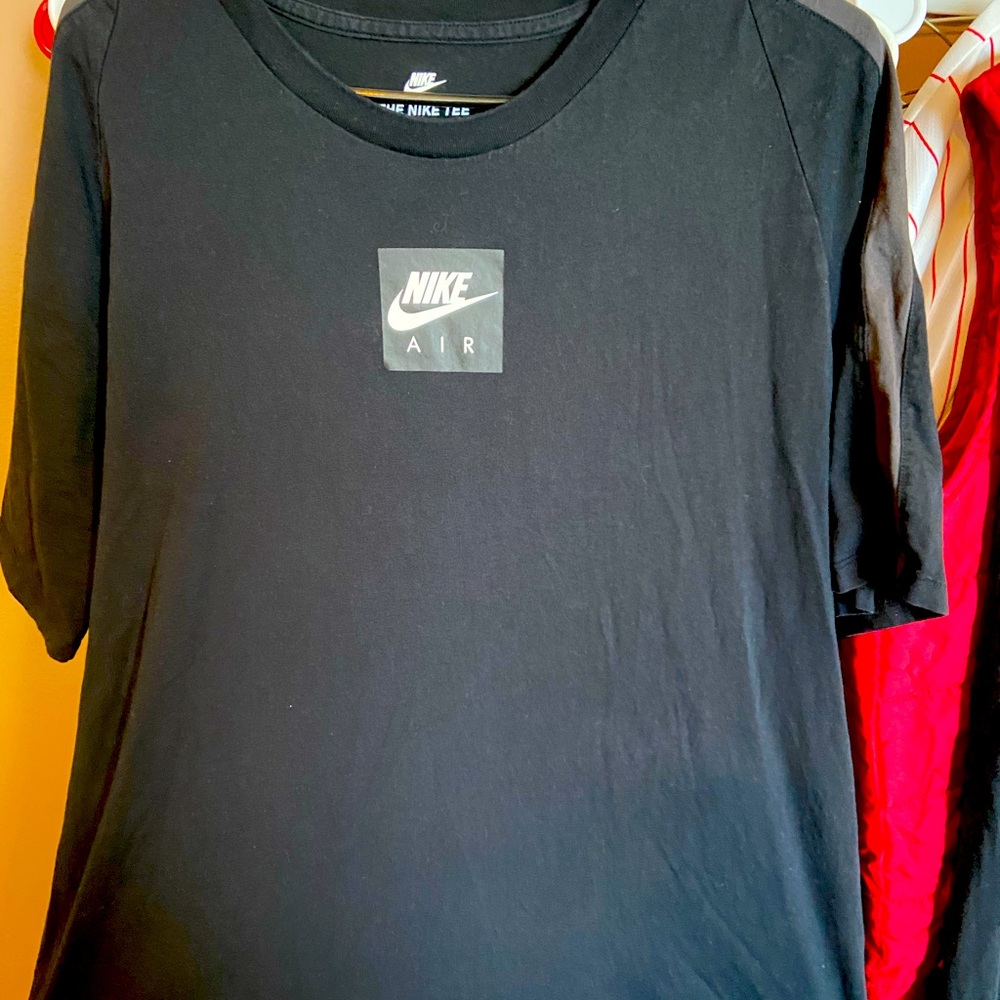 Nike tee